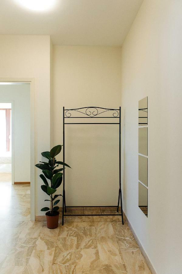 Da Olga Apartment Desenzano del Garda Ngoại thất bức ảnh